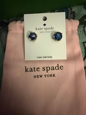 kate spade blue crystal stud earrings in gold-tone prongs